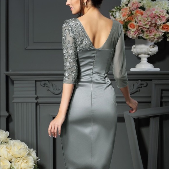 New unused Mother of the Bride dress. Satin sheath knee length. Size 6-8. - Picture 2 of 6